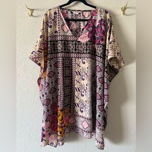 Gypsy Blu Boho Floral Lightweight Poncho Cover-Up Pull Over Blouse Top One Size